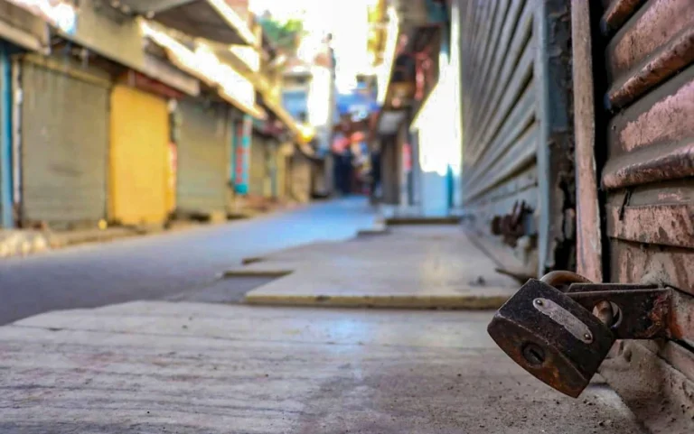 സംസ്ഥാനത്ത് ഞായറാഴ്ച നിയന്ത്രണം പിന്‍വലിച്ചു
