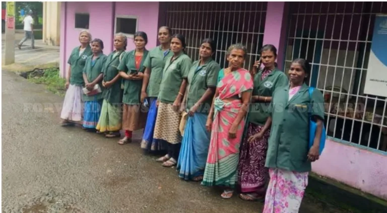 മണ്‍സൂണ്‍ബമ്പര്‍: ഒന്നാംസമ്മാനം പരപ്പനങ്ങാടിയില്‍ 11 ഹരിതകര്‍മസേനാംഗങ്ങള്‍ കൂട്ടായെടുത്ത ടിക്കറ്റിന്