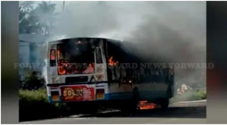 ഓ​ടി​ക്കൊ​ണ്ടി​രു​ന്ന കെ​എ​സ്ആ​ര്‍​ടി​സി ബ​സി​ന് തീ​പി​ടി​ച്ചു; ആ​ര്‍​ക്കും പ​രി​ക്കി​ല്ല