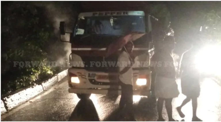 താമരശ്ശേരി ചുരത്തിൽ ഗതാഗത തടസ്സം