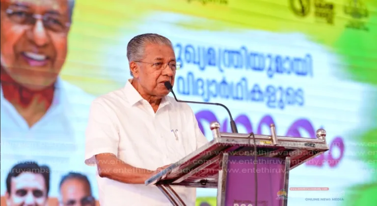 പാട്ട് പരിപാടികൾ ഭയപ്പെടുത്തും വിധമാകരുത്: മുഖ്യമന്ത്രി