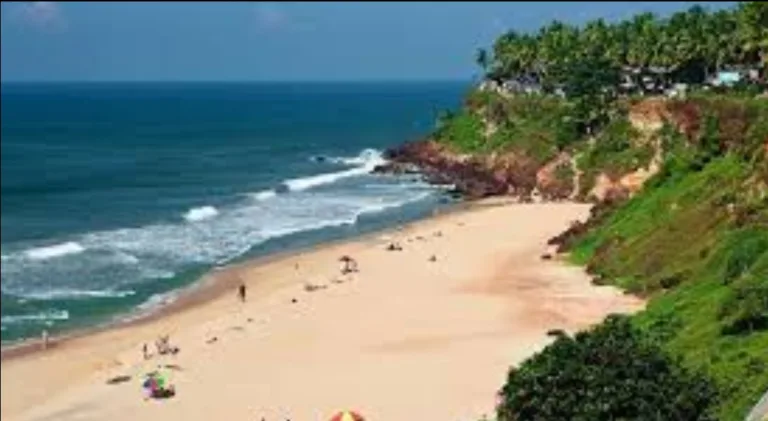 പാപനാശം ലോകത്തിലെ ഏറ്റവും മനോഹരമായ ബീച്ചുകളിലൊന്ന്