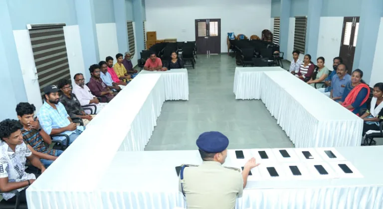 മൊബൈൽ ഫോണുകൾ നഷ്ടപ്പെട്ടതായി ലഭിച്ച പരാതികളിൽ സൈബർസെൽ മുഖാന്തിരം നടപടി