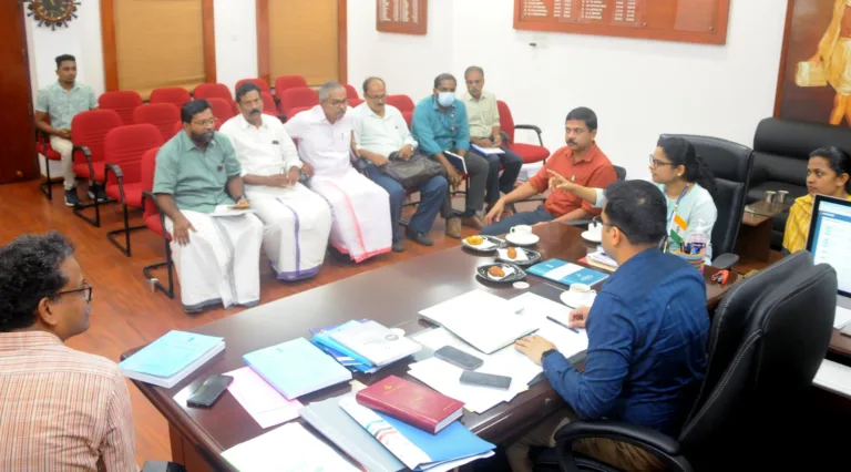 ലോക്സഭാ തെരഞ്ഞെടുപ്പ് : വോട്ടിംഗ് യന്ത്രങ്ങളുടെ റാൻഡമൈസേഷൻ നടത്തി