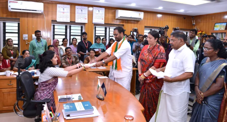 കെ സുരേന്ദ്രൻ നാമനിർദേശ പത്രിക സമർപ്പിച്ചു