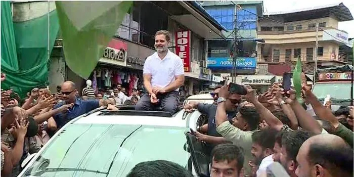 ‘ഞാൻ വലിയൊരു ധർമ്മ സങ്കടത്തിലാണ്, വയനാട് തുടരണോ റായ് ബറേലി തുടരണോ’?; വയനാട്ടിലെ ജനങ്ങളോട് രാഹുൽ ​ഗാന്ധി