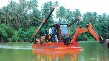 കർണ്ണാടക കളക്ടർ വിവരം തേടി; തൃശൂരിലെ മെഷീൻ ഓപ്പറേറ്റർമാർ ഷിരൂരിലേക്ക്