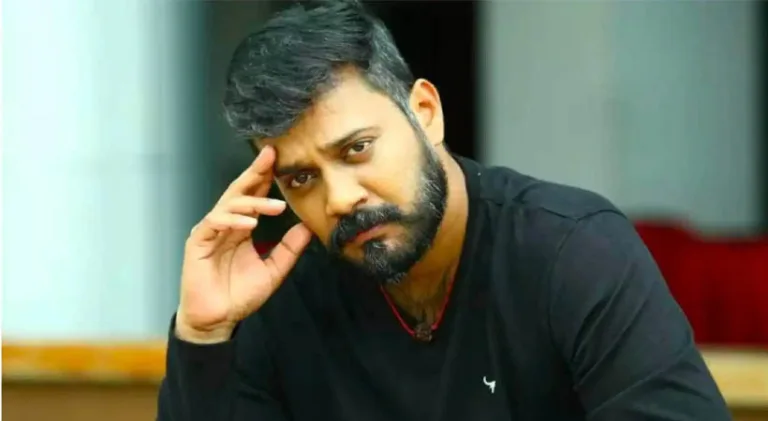 ‘എന്നെയും ഉപദ്രവിച്ചിട്ടുണ്ട്, ചില്ലുകുപ്പി എന്റെ മുഖത്തേക്ക് എറിഞ്ഞു, കുടിച്ചു വന്ന് അമ്മയെ തല്ലുമായിരുന്നു’: ബാലയ്‌ക്കെതിരെ മകള്‍