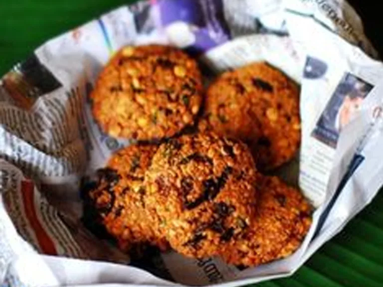 എണ്ണപലഹാരങ്ങളിലെ എണ്ണയൊപ്പാന്‍ പത്രക്കടലാസുകള്‍ ഉപയോഗിക്കരുതെന്ന് ഭക്ഷ്യസുരക്ഷാ വകുപ്പ്