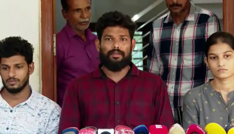 മനാഫിനെതിരെ ഗുരുതര ആരോപണങ്ങളുമായി അര്‍ജുന്‍റെ കുടുംബം