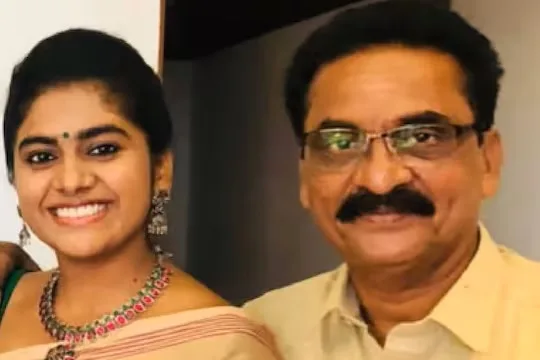 നടി നിമിഷ സജയൻ്റെ പിതാവ് സജയൻ നായർ അന്തരിച്ചു