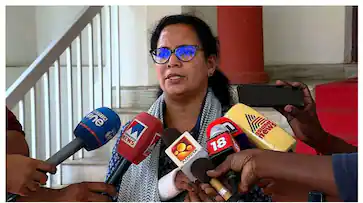 ‘കാലം ഒരു കണക്കും തീർക്കാതെ പോയിട്ടില്ല’; പിവി അൻവർ എംഎൽഎയെ പിന്തുണച്ച് കെകെ രമ എംഎൽഎ