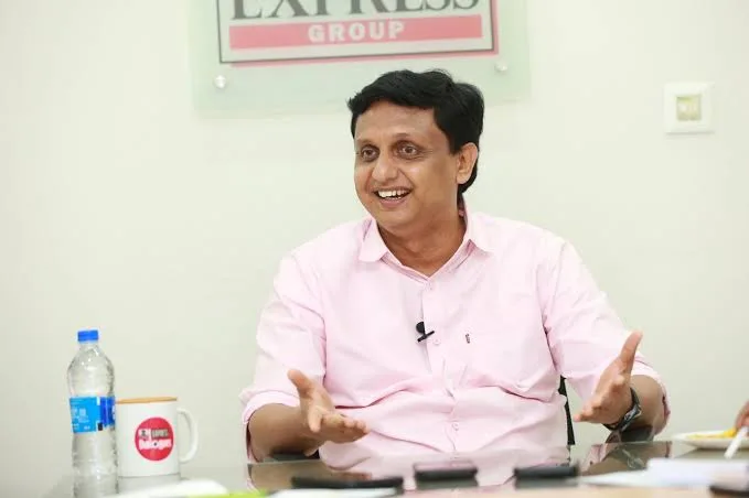 റോഡ് പരിപാലനത്തിൽ വീഴ്ച : മലപ്പുറം ജില്ലയിലെ മൂന്ന് ഉദ്യോഗസ്ഥരെ സസ്പെൻഡ് ചെയ്തു