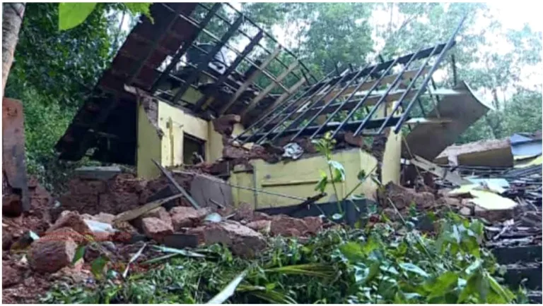 കണ്ണൂരിൽ വൻ സ്ഫോടനം: ഒരു മരണം, ശരീരഭാഗങ്ങൾ ചിന്നിച്ചിതറി; ബോംബ് സ്ക്വാഡും പൊലീസും എത്തി, പരിശോധന