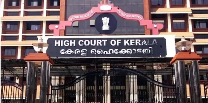 ക്ഷേത്രങ്ങളിൽ തിരക്ക് നിയന്ത്രിക്കാൻ ഇനി ബൗൺസർമാർ വേണ്ട; കർശന നിർദ്ദേശവുമായി ഹൈക്കോടതി