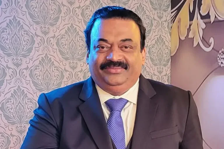 കോൺഫിഡന്റ് ഗ്രൂപ്പ് ഉടമ സി ജെ റോയ് ജീവനൊടുക്കി