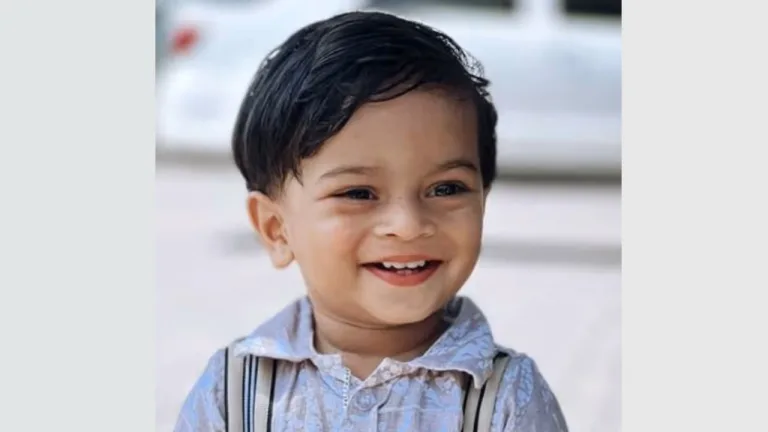 ഉപ്പയെ കാണാനെത്തിയ രണ്ടു വയസ്സുകാരൻ ഷാർജയിൽ കാറിടിച്ച് മരിച്ചു, നോവായി അലൻ റൂമി