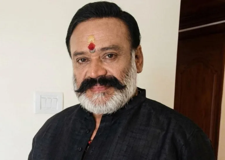 നടൻ സന്തോഷ് നായര്‍ വാഹനാപകടത്തിൽ മരിച്ചു