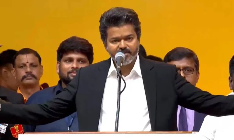 ഇനി വിജയ് ‘സര്‍ക്കാര്‍’; തമിഴ്നാട് മുഖ്യമന്ത്രിയായി സത്യപ്രതിജ്ഞ ചെയ്തു