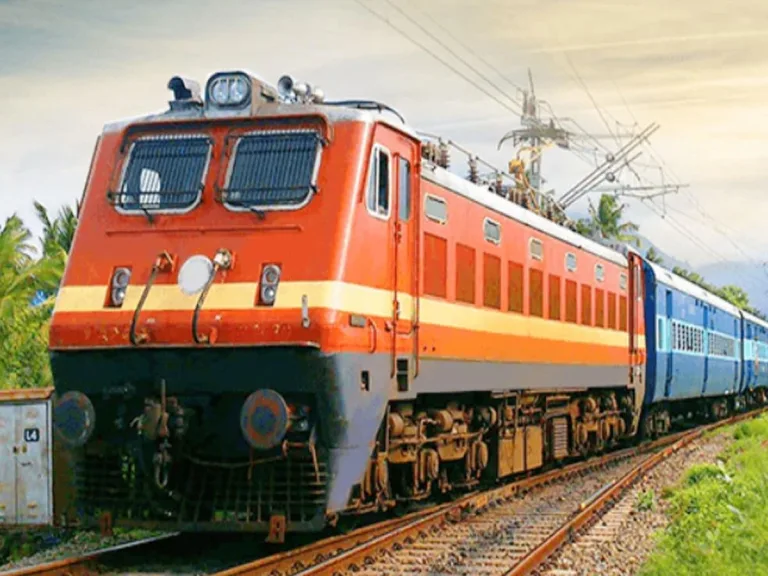 വരുന്നു, കോഴിക്കോട് സ്റ്റേഷനില്‍ തീവണ്ടിക്കോച്ചില്‍ റസ്റ്ററന്റ്.