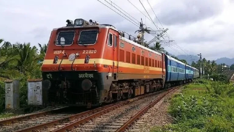മൺസൂൺ: ട്രെയിൻ സമയങ്ങളിൽ മാറ്റം വരുത്തി റെയിൽവേ