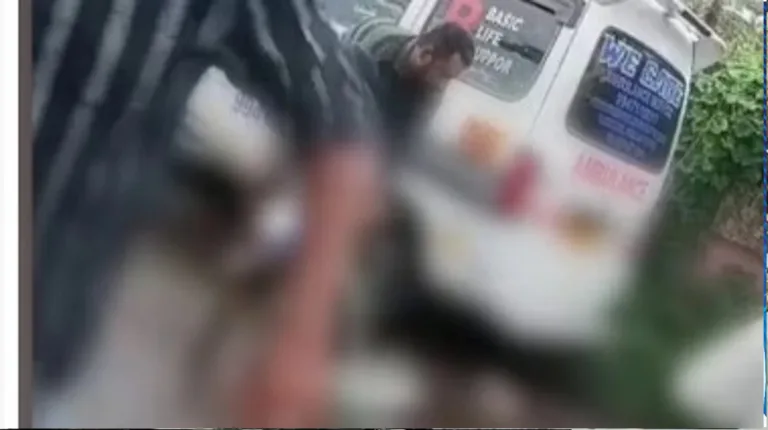 അമ്മയ്‌ക്കൊപ്പം സ്‌കൂട്ടറില്‍ പോകുമ്പോള്‍ എതിരെ വന്ന വാഹനത്തില്‍ തട്ടി; ടിപ്പര്‍ ലോറിയുടെ അടിയില്‍പ്പെട്ട് 14കാരന്‍ മരിച്ചു