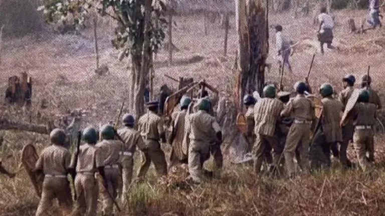മുത്തങ്ങ സമരം: പൊലീസുകാരൻ കൊല്ലപ്പെട്ട കേസിൽ 23 വർഷത്തിന് ശേഷം വിധി; 35 പ്രതികളെ വെറുതെവിട്ടു