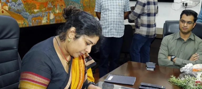 റെഡ് അലര്‍ട്ട്, കോഴിക്കോട് വിനോദസഞ്ചാര കേന്ദ്രങ്ങളില്‍ പ്രവേശന വിലക്ക് പ്രഖ്യാപിച്ച്‌ കളക്ടറുടെ ഉത്തരവ്, ജലാശയങ്ങളിലും ജാഗ്രത